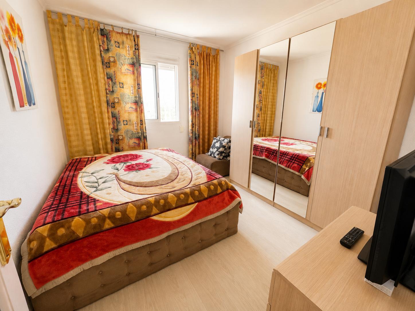 Imagen 2 Piso en venta en Valencia / Póxima al Monasterio de San Miguel