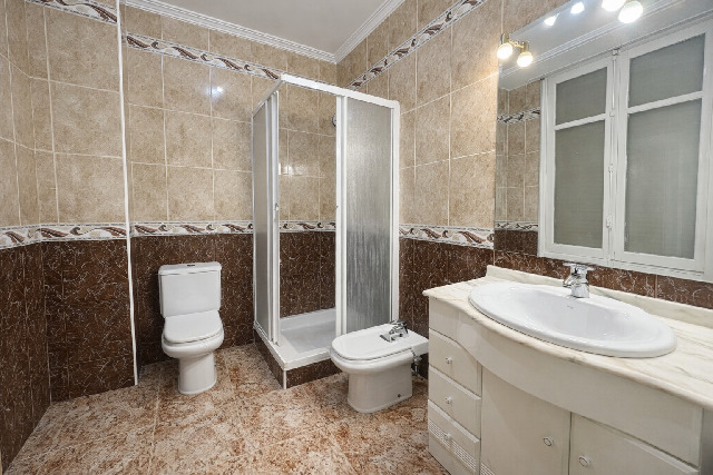 Imagen 3 Inmueble 304141 - Piso en venta en Valencia / Próxima a Plaza España