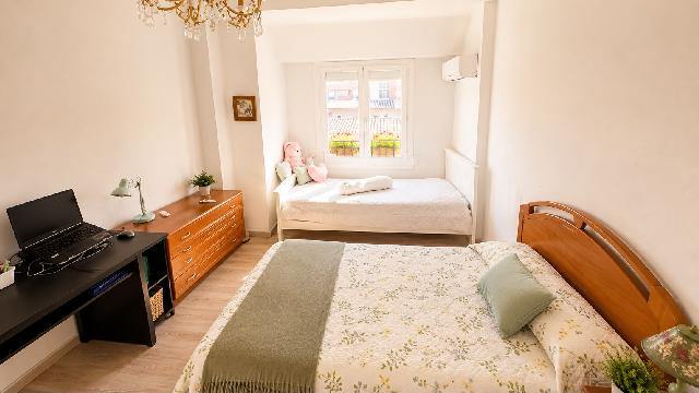 Imagen 3 Inmueble 304249 - Piso en venta en Valencia / Frente al cuartel de la Guardia Civil