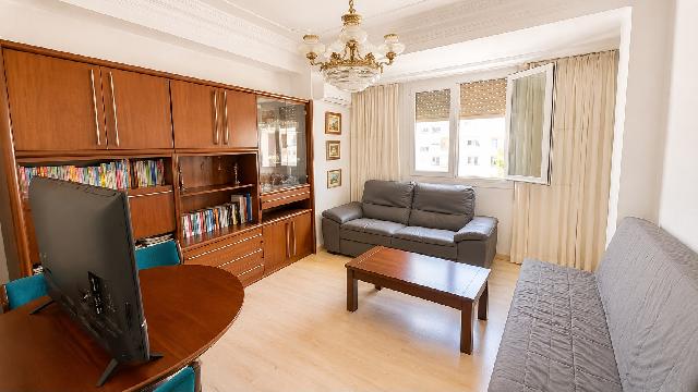 Imagen 2 Inmueble 304249 - Piso en venta en Valencia / Frente al cuartel de la Guardia Civil