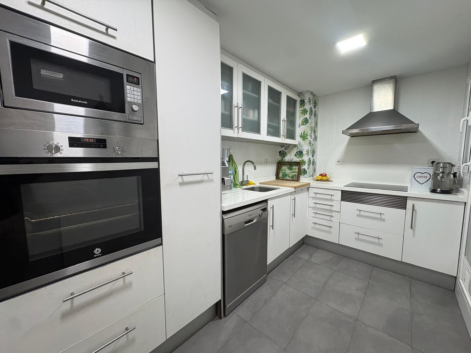 Imagen 2 Piso en venta en Valencia / Junto Avenida de Aragón y Blasco Ibáñez