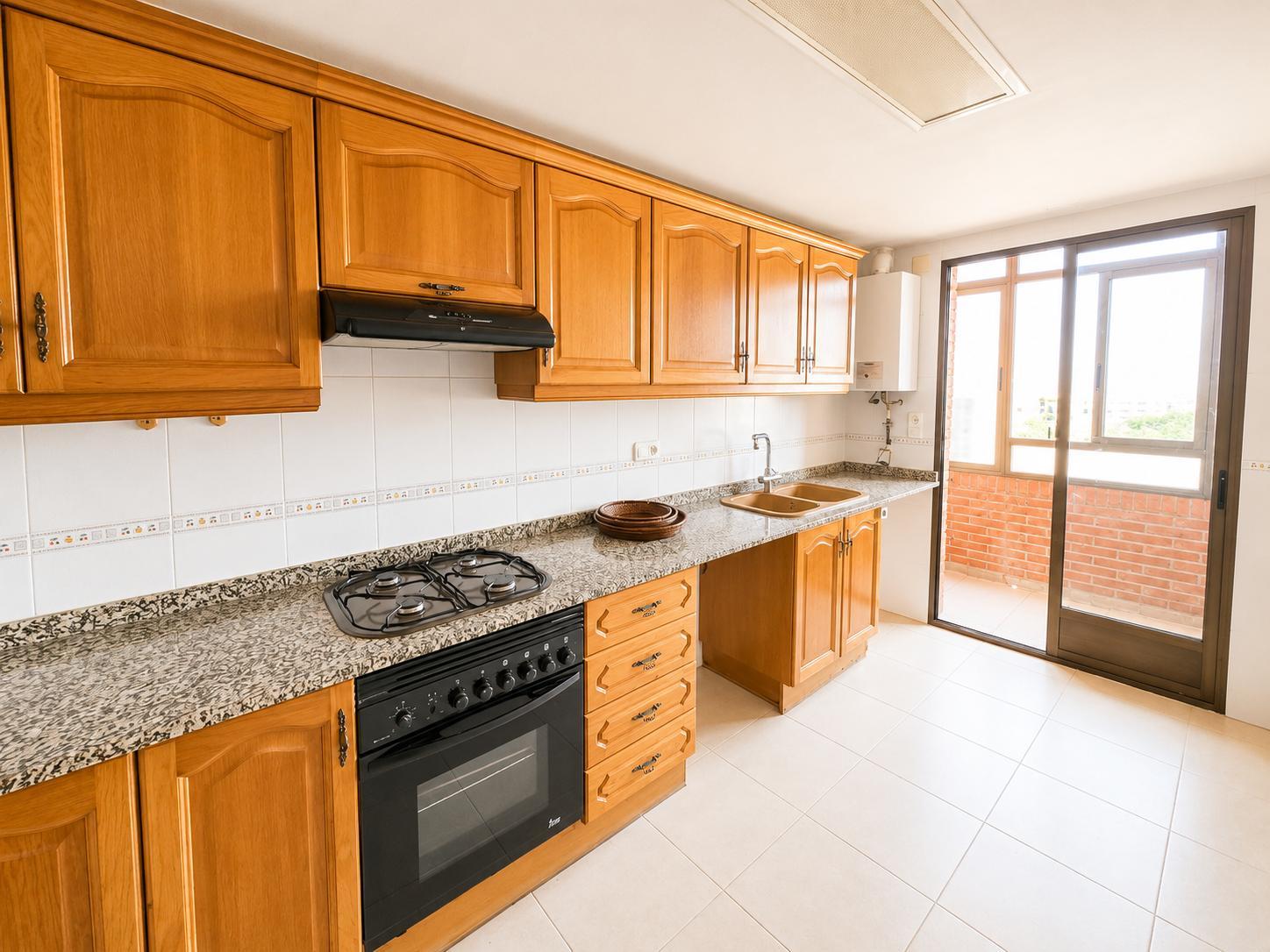 Imagen 6 Piso en venta en Valencia / Próxima al Hospital General
