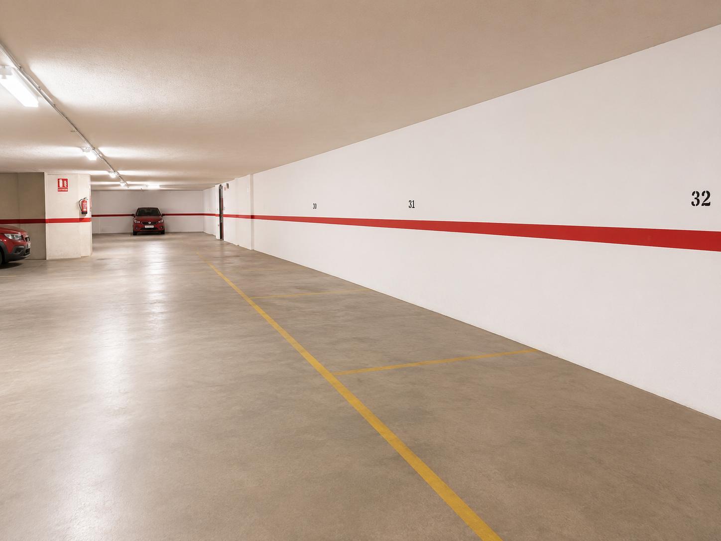 Imagen 25 Piso en venta en Valencia / Próxima al Hospital General