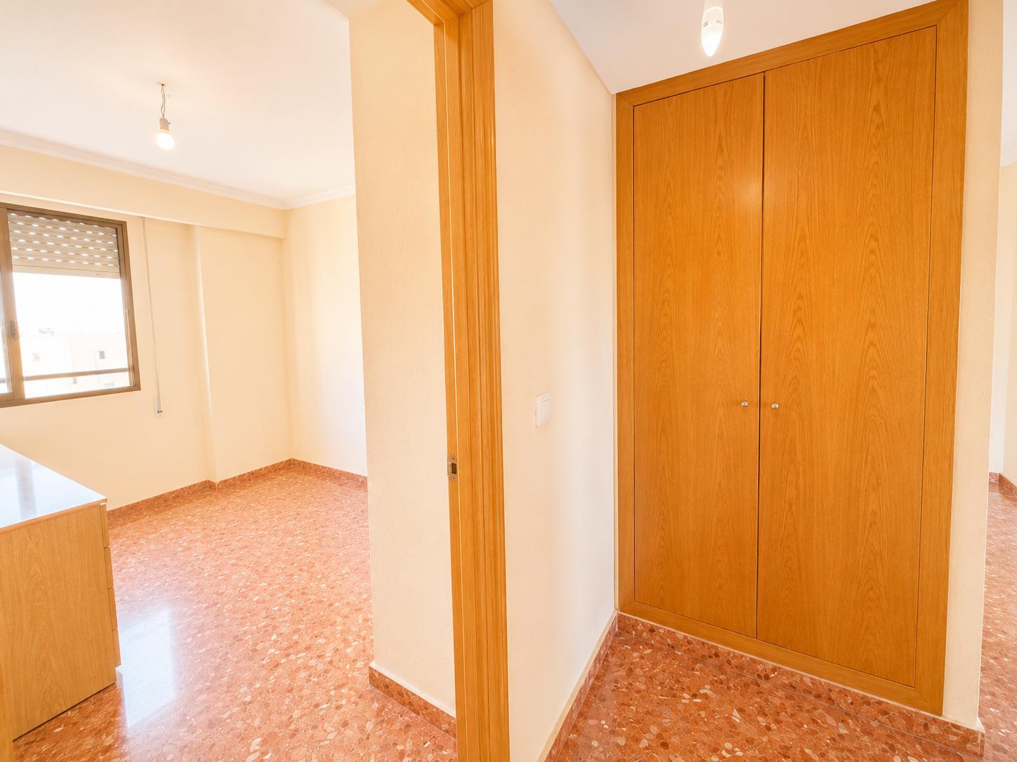 Imagen 18 Piso en venta en Valencia / Próxima al Hospital General