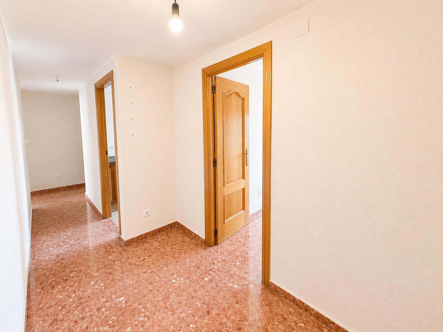 Imagen 19 Piso en venta en Valencia / Próxima al Hospital General