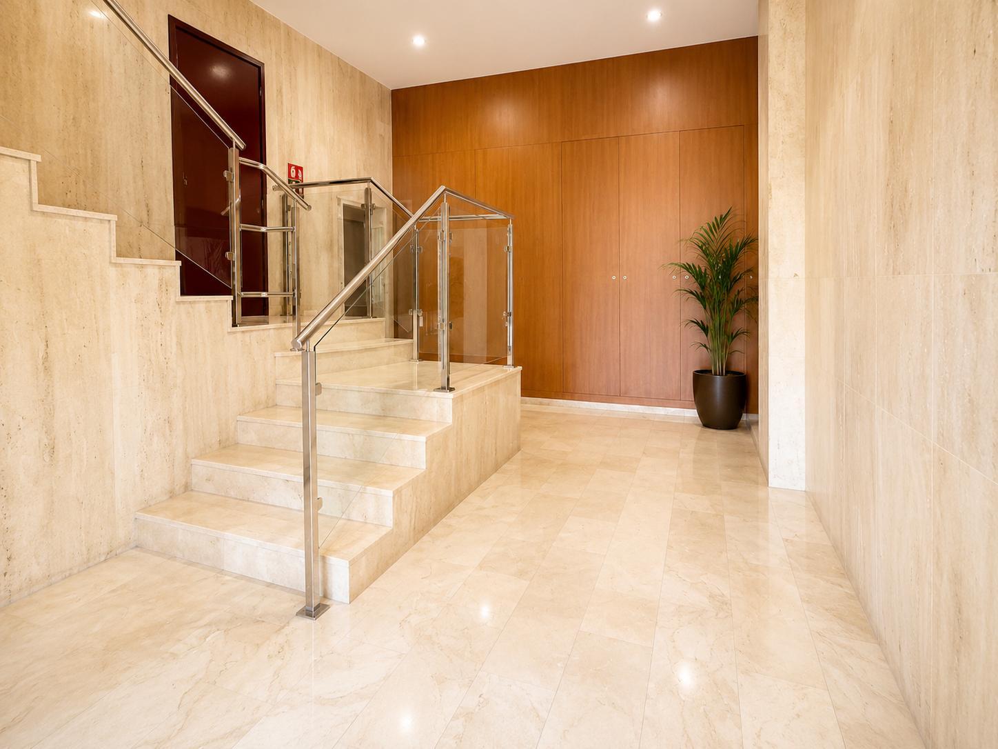 Imagen 37 Piso en venta en Valencia / Frente a los Jardines de Viveros