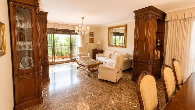 Imagen 10 Inmueble 304304 - Piso en venta en Valencia / Frente a los Jardines de Viveros