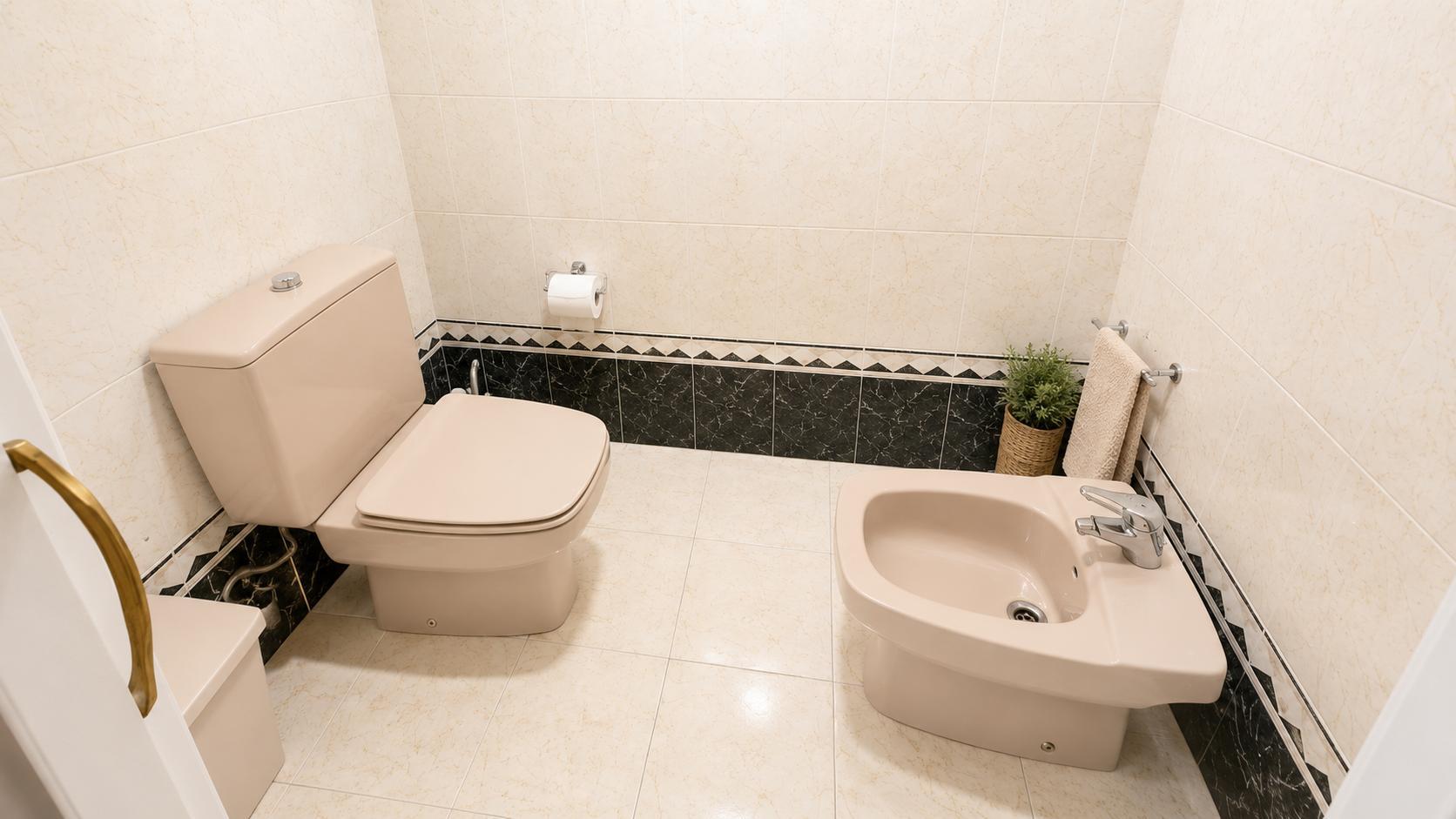 Imagen 30 Piso en venta en Valencia / Frente a los Jardines de Viveros