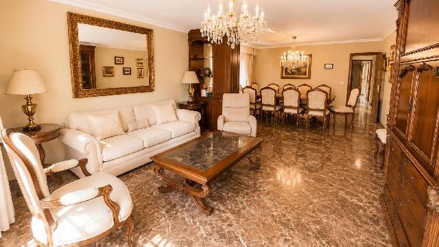 Imagen 1 Inmueble 304304 - Piso en venta en Valencia / Frente a los Jardines de Viveros