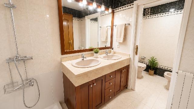 Imagen 5 Inmueble 304304 - Piso en venta en Valencia / Frente a los Jardines de Viveros
