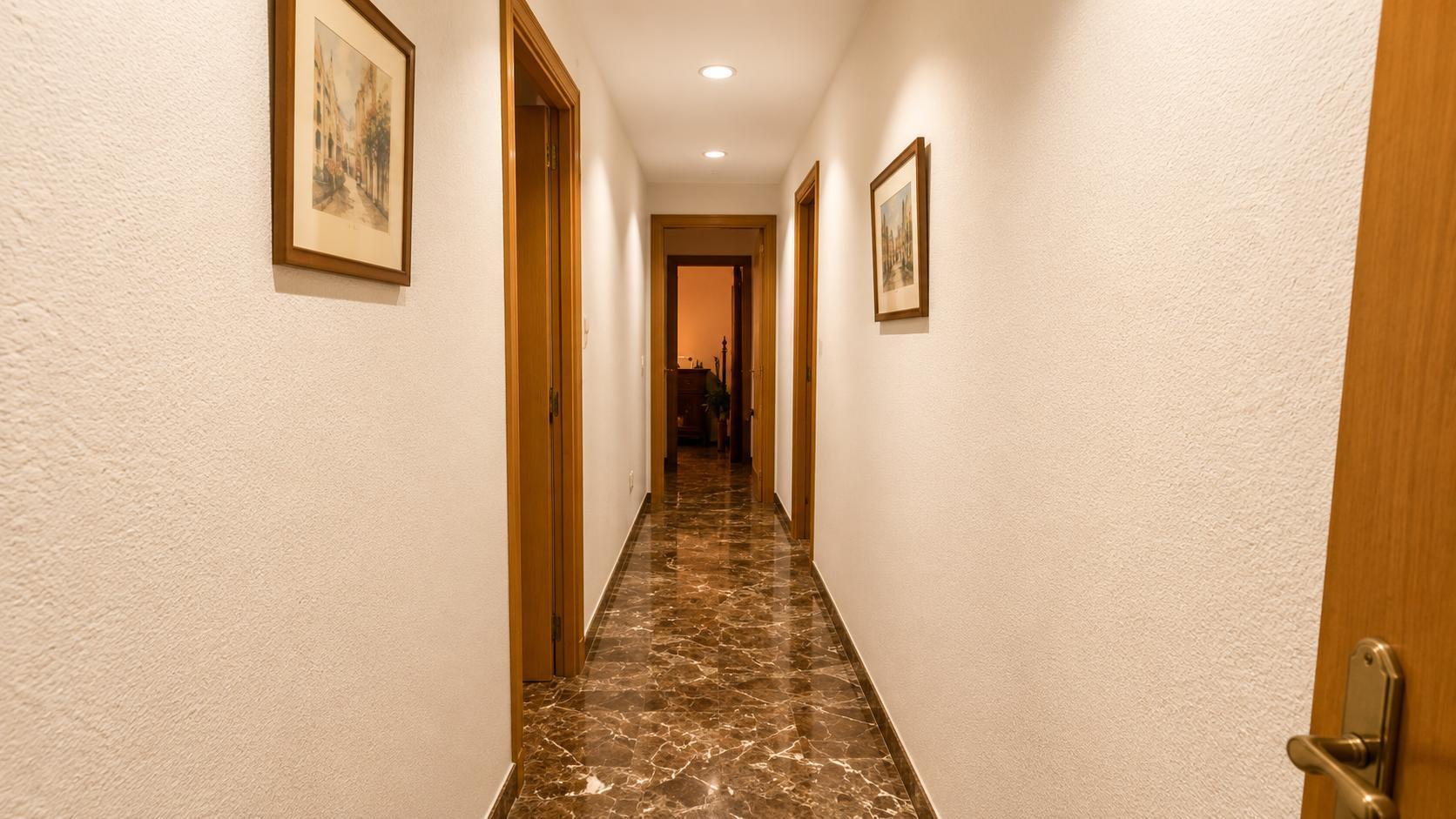 Imagen 34 Piso en venta en Valencia / Frente a los Jardines de Viveros
