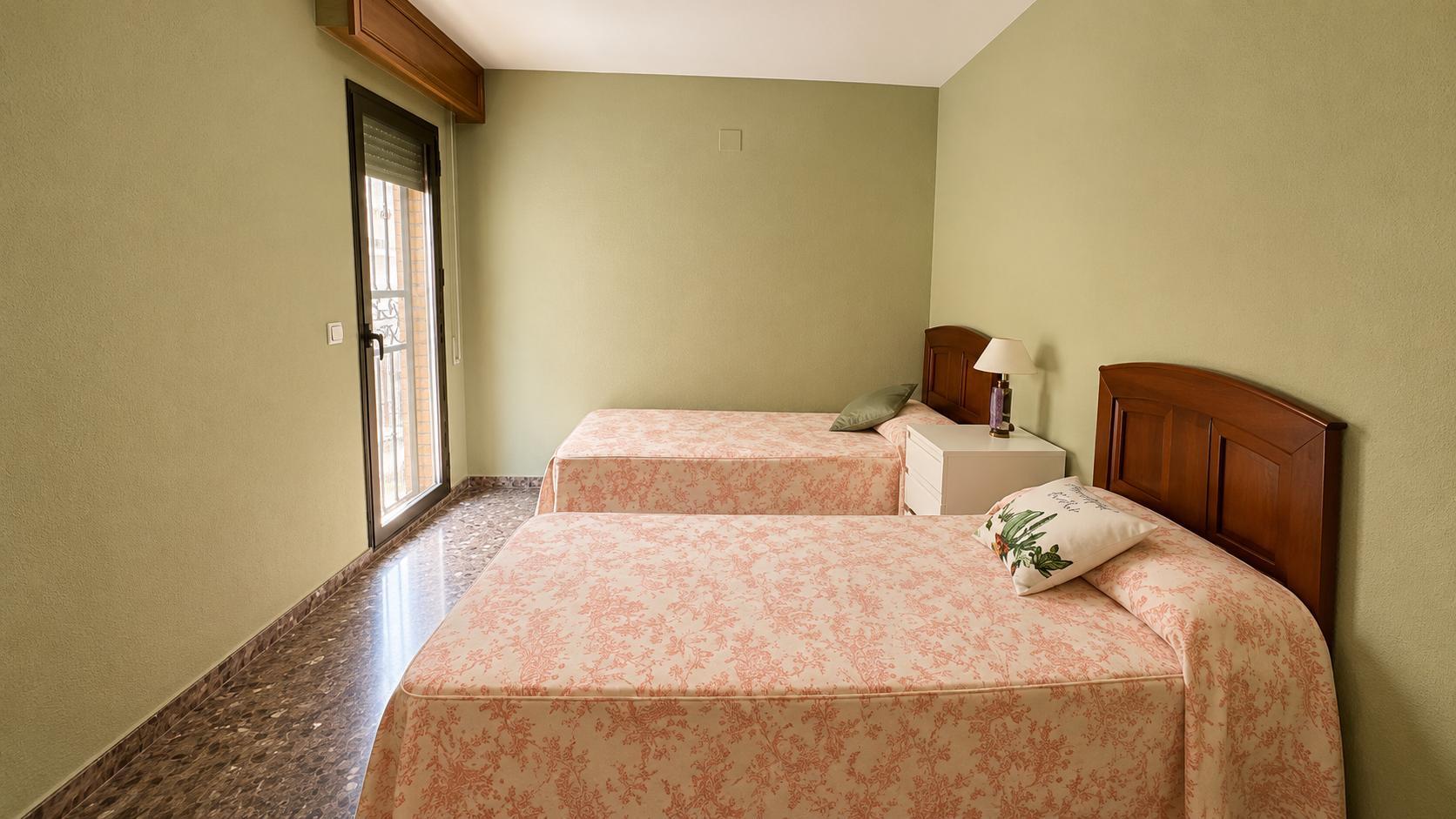 Imagen 22 Piso en venta en Valencia / Frente a los Jardines de Viveros