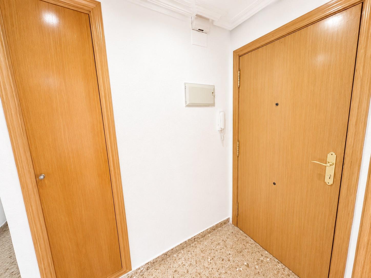 Imagen 17 Piso en venta en Valencia / Frente al Hospital Doctor Peset