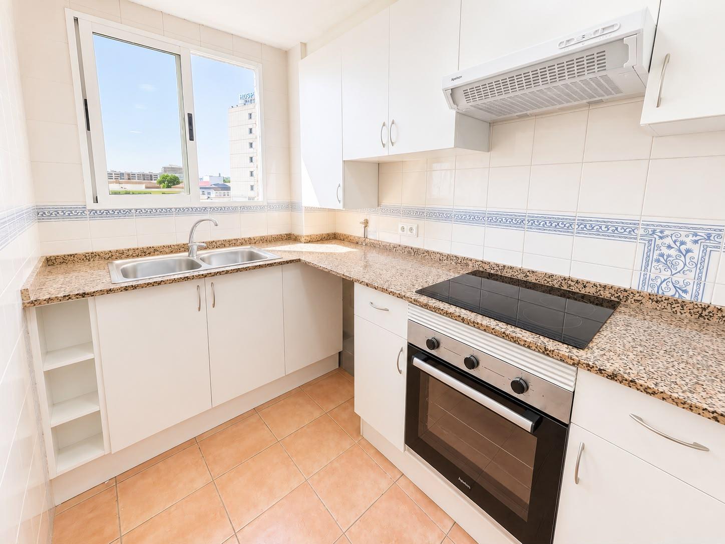 Imagen 4 Piso en venta en Valencia / Frente al Hospital Doctor Peset