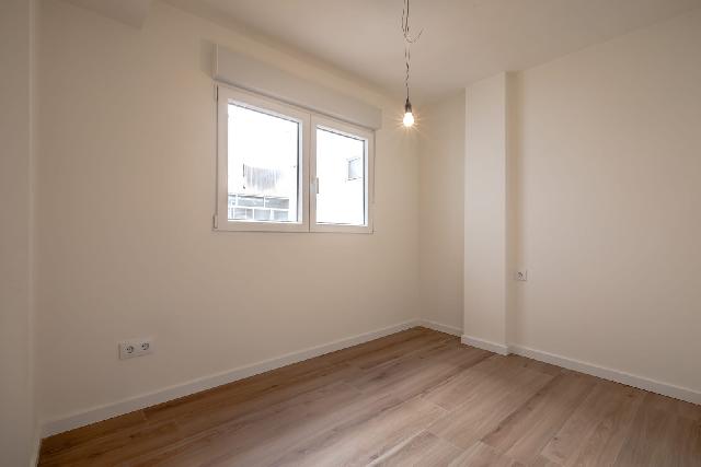 Imagen 8 Inmueble 304465 - Piso en venta en Valencia / Próximo al Polideportivo de San Isidro