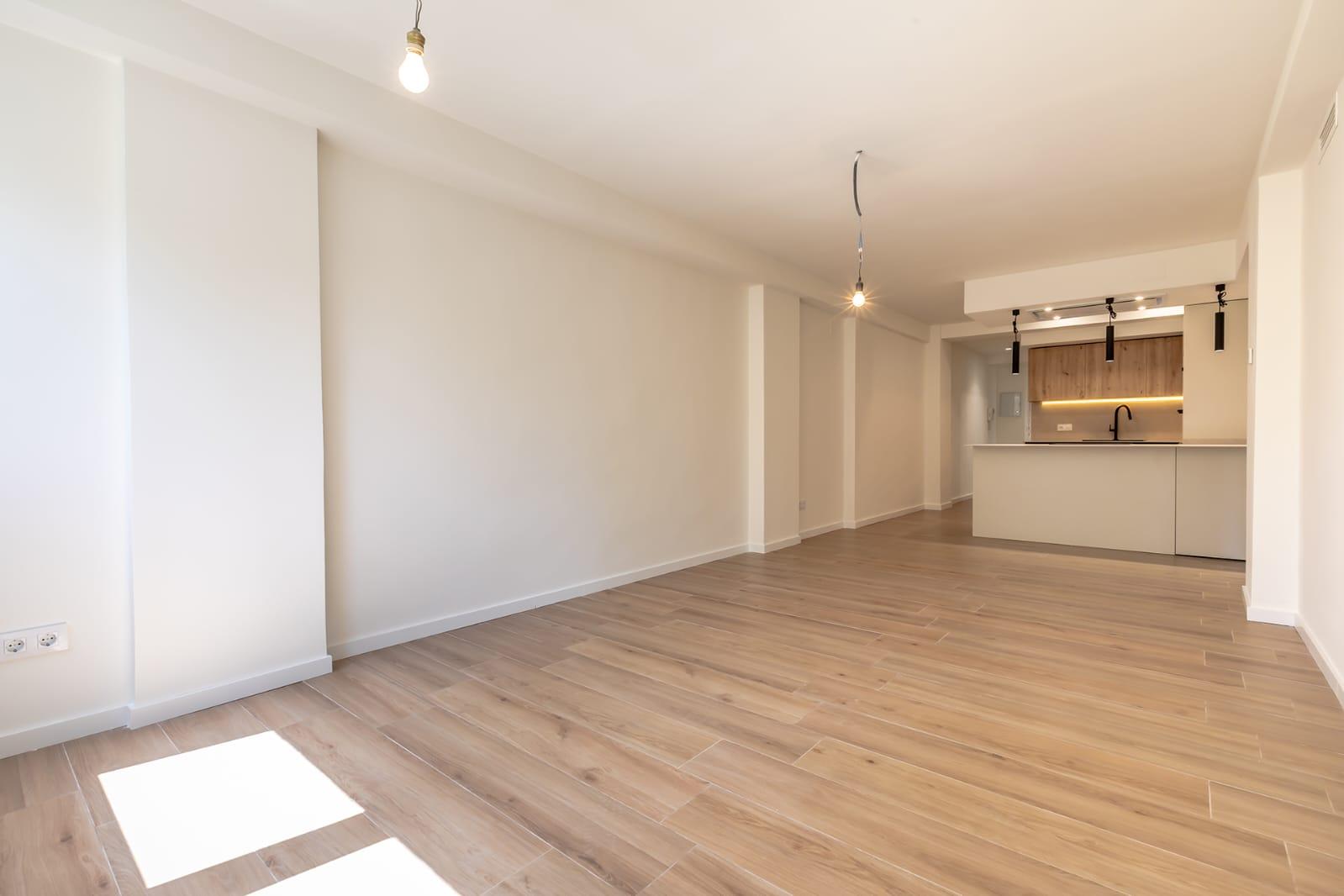 Imagen 4 Piso en venta en Valencia / Próximo al Polideportivo de San Isidro