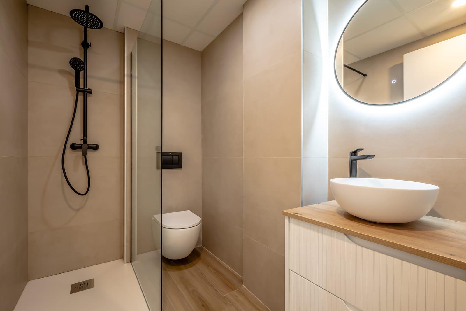Imagen 5 Piso en venta en Valencia / Próximo al Polideportivo de San Isidro