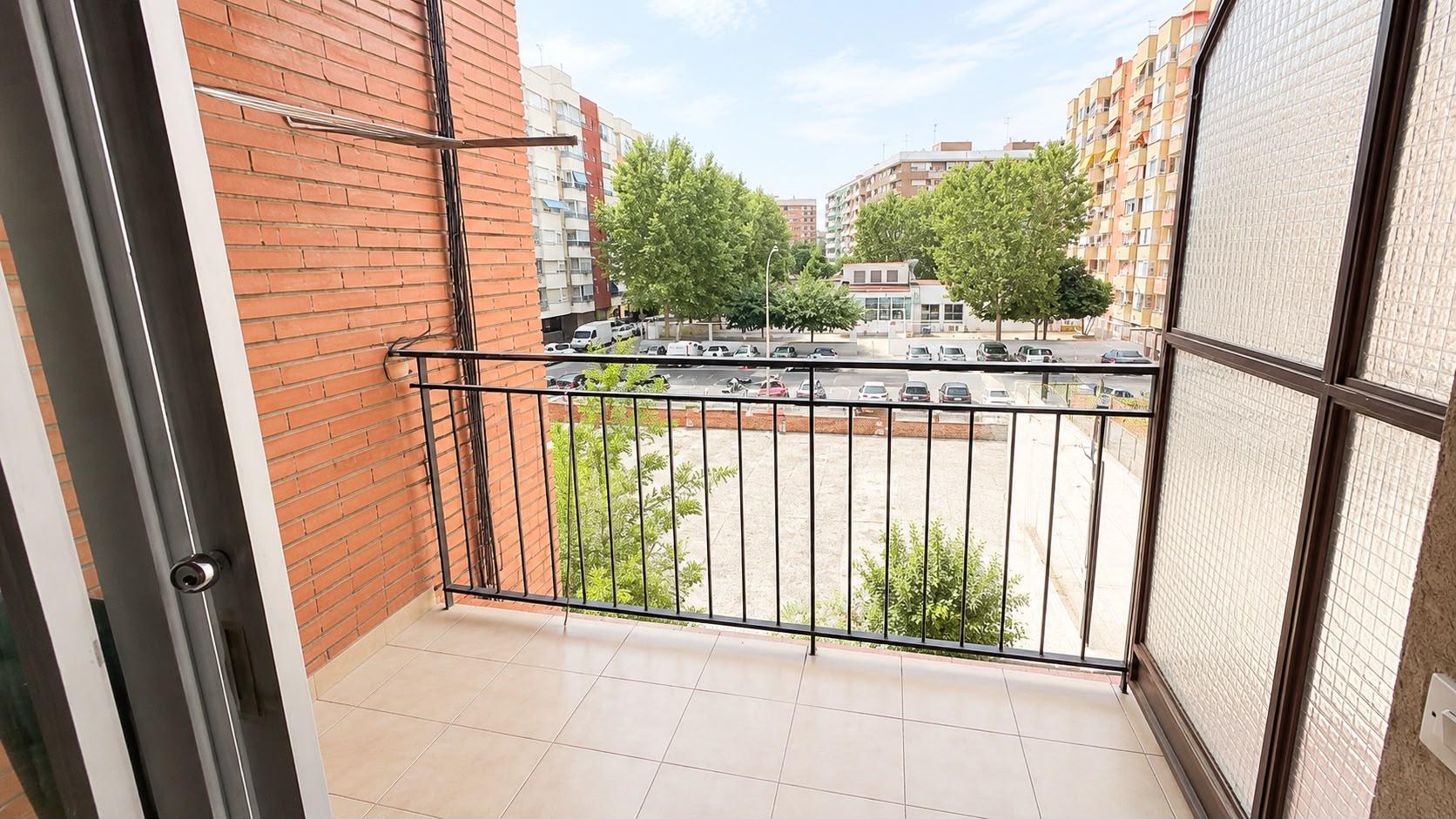 Imagen 2 Piso en venta en Valencia / Próxima al Parque del Oeste