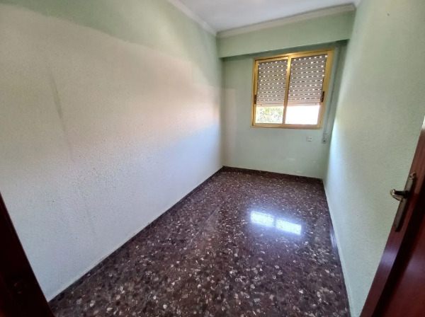 Imagen 5 Inmueble 304568 - Piso en venta en Valencia / Junto a la estación de metro Avda. del Cid