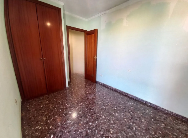Imagen 10 Inmueble 304568 - Piso en venta en Valencia / Junto a la estación de metro Avda. del Cid