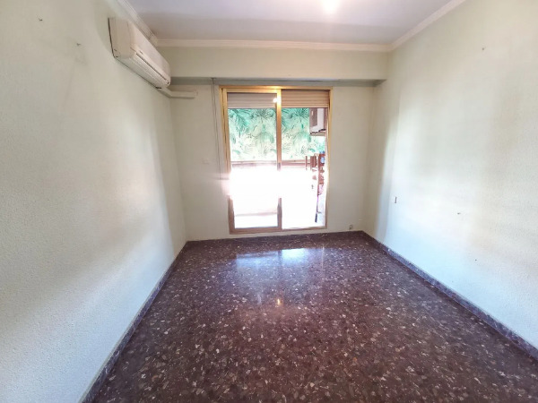 Imagen 15 Inmueble 304568 - Piso en venta en Valencia / Junto a la estación de metro Avda. del Cid