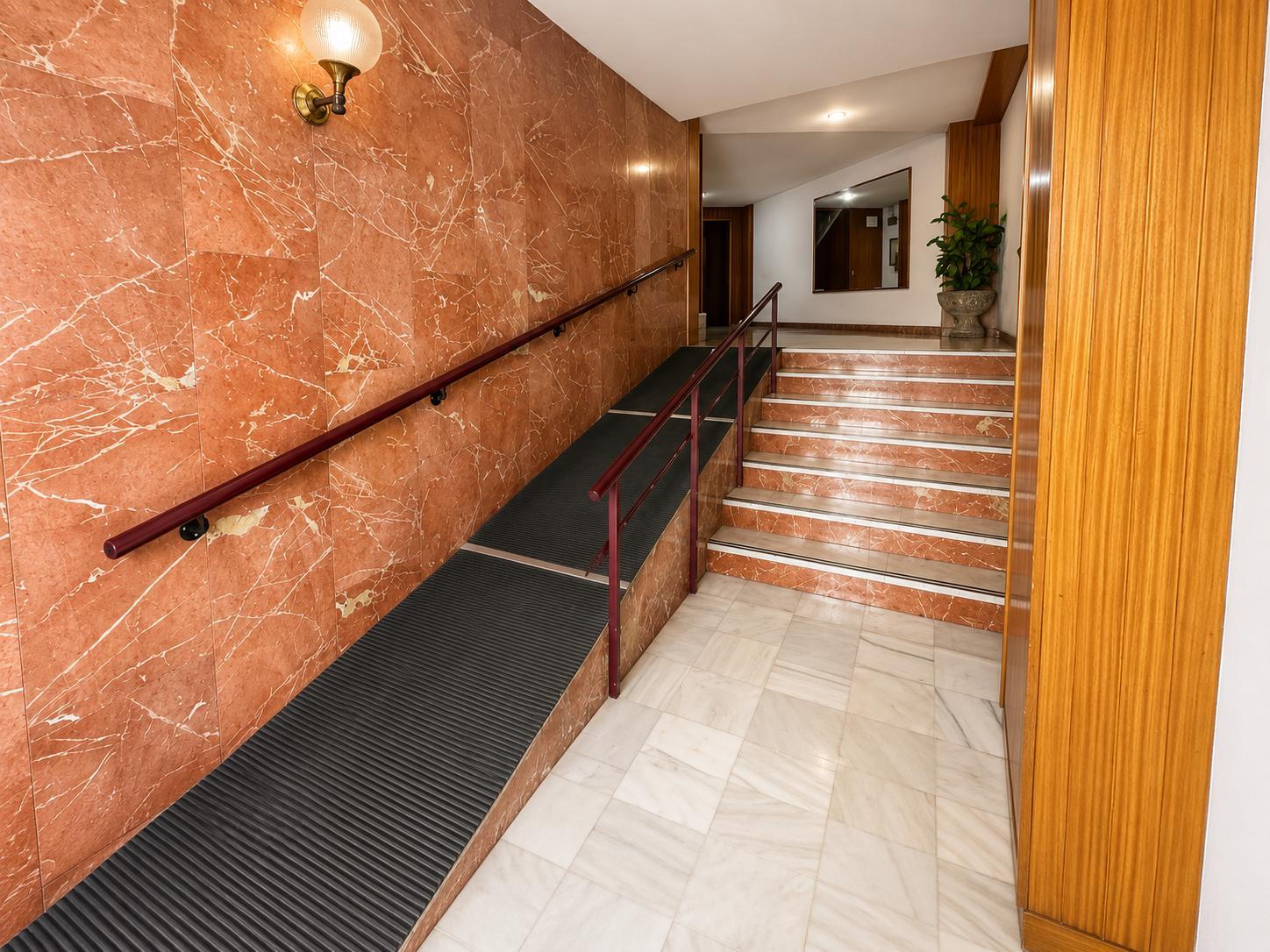 Imagen 30 Piso en venta en Valencia / Próxima al Mercado de Jesús
