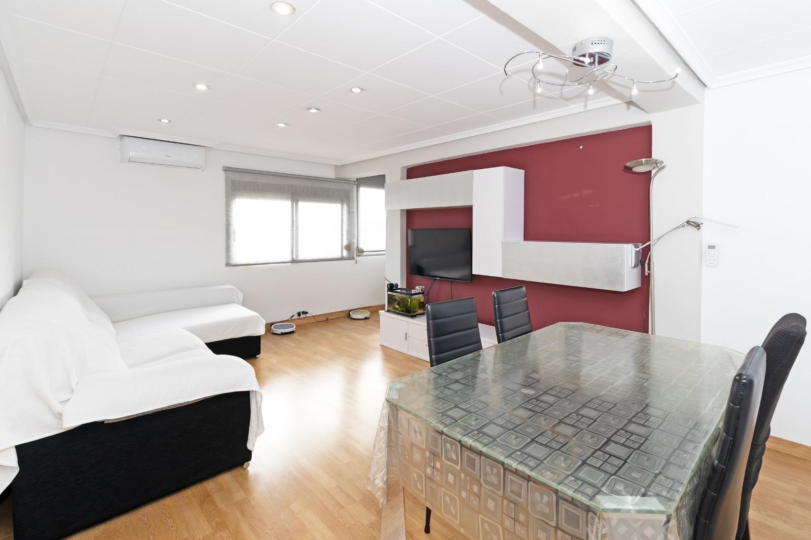 Imagen 2 Piso en venta en Valencia / Próxima al Parque de Benicalap