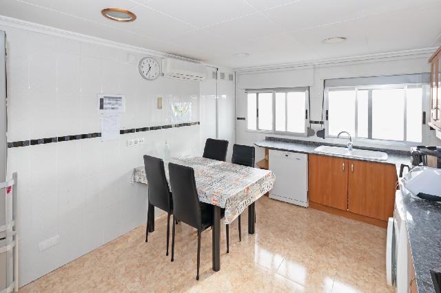 Imagen 12 Inmueble 304799 - Piso en venta en Valencia / Próxima al Parque de Benicalap