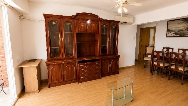 Imagen 1 Inmueble 304873 - Piso en venta en Valencia / Al lado del Hospital General 