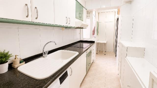 Imagen 4 Inmueble 304873 - Piso en venta en Valencia / Al lado del Hospital General 