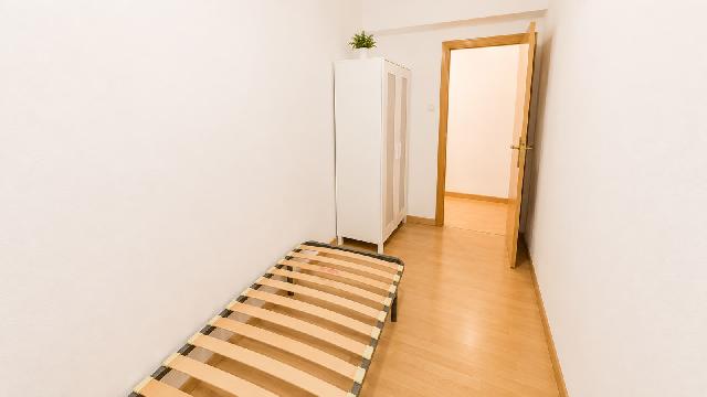 Imagen 10 Inmueble 304873 - Piso en venta en Valencia / Al lado del Hospital General 