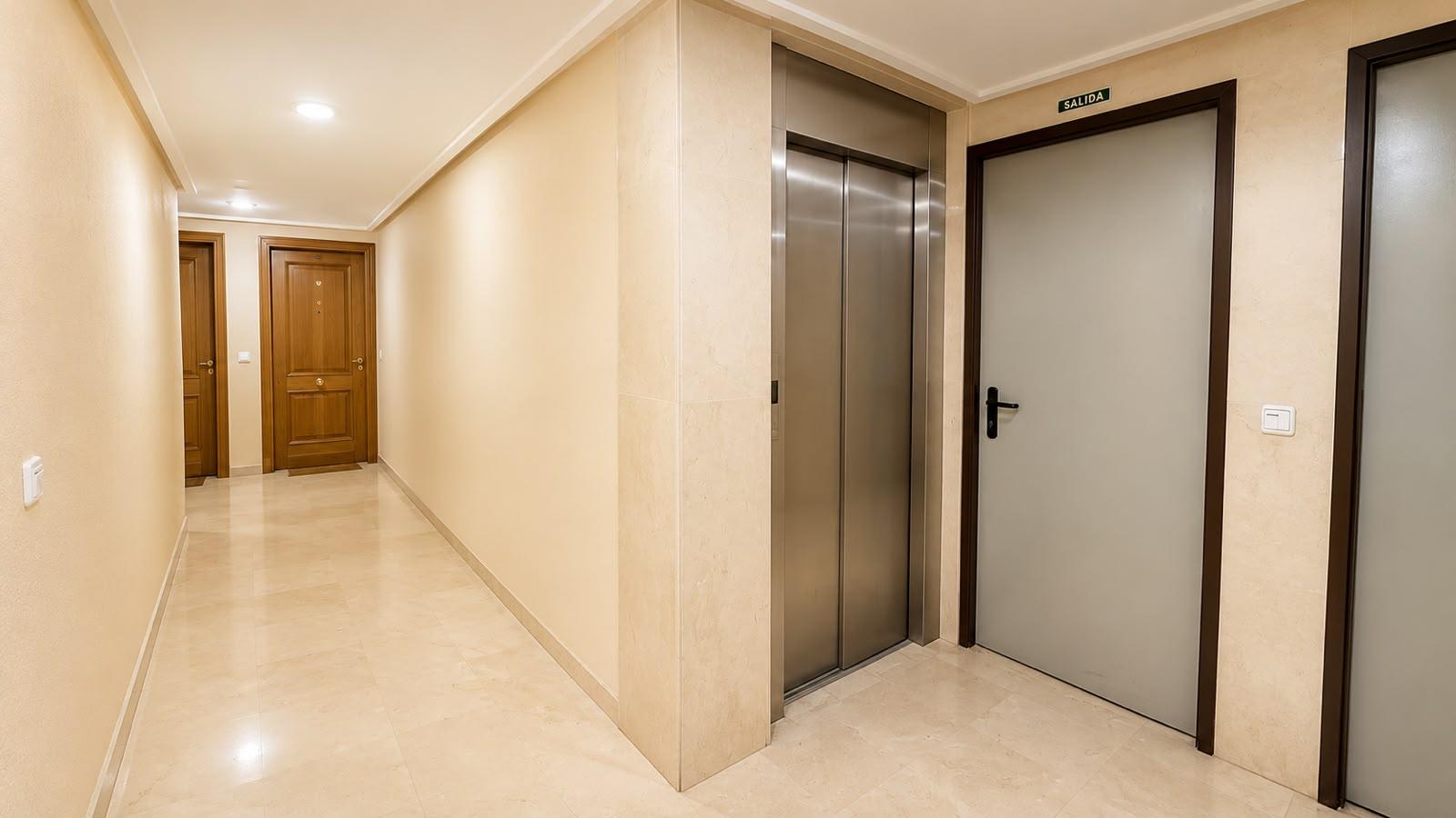 Imagen 34 Piso en venta en Valencia / Próxima al Centro Comercial Aqua