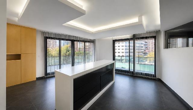 Imagen 1 Inmueble 305287 - Piso en venta en Valencia / Próxima al Centro Comercial Aqua