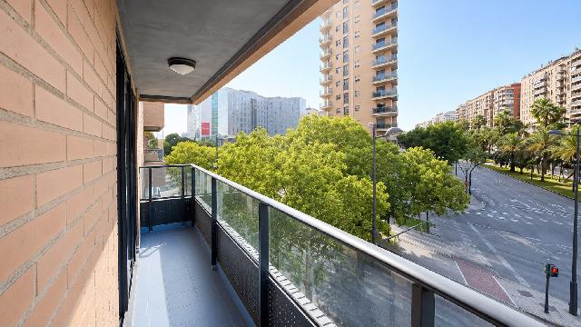 Imagen 2 Inmueble 305287 - Piso en venta en Valencia / Próxima al Centro Comercial Aqua