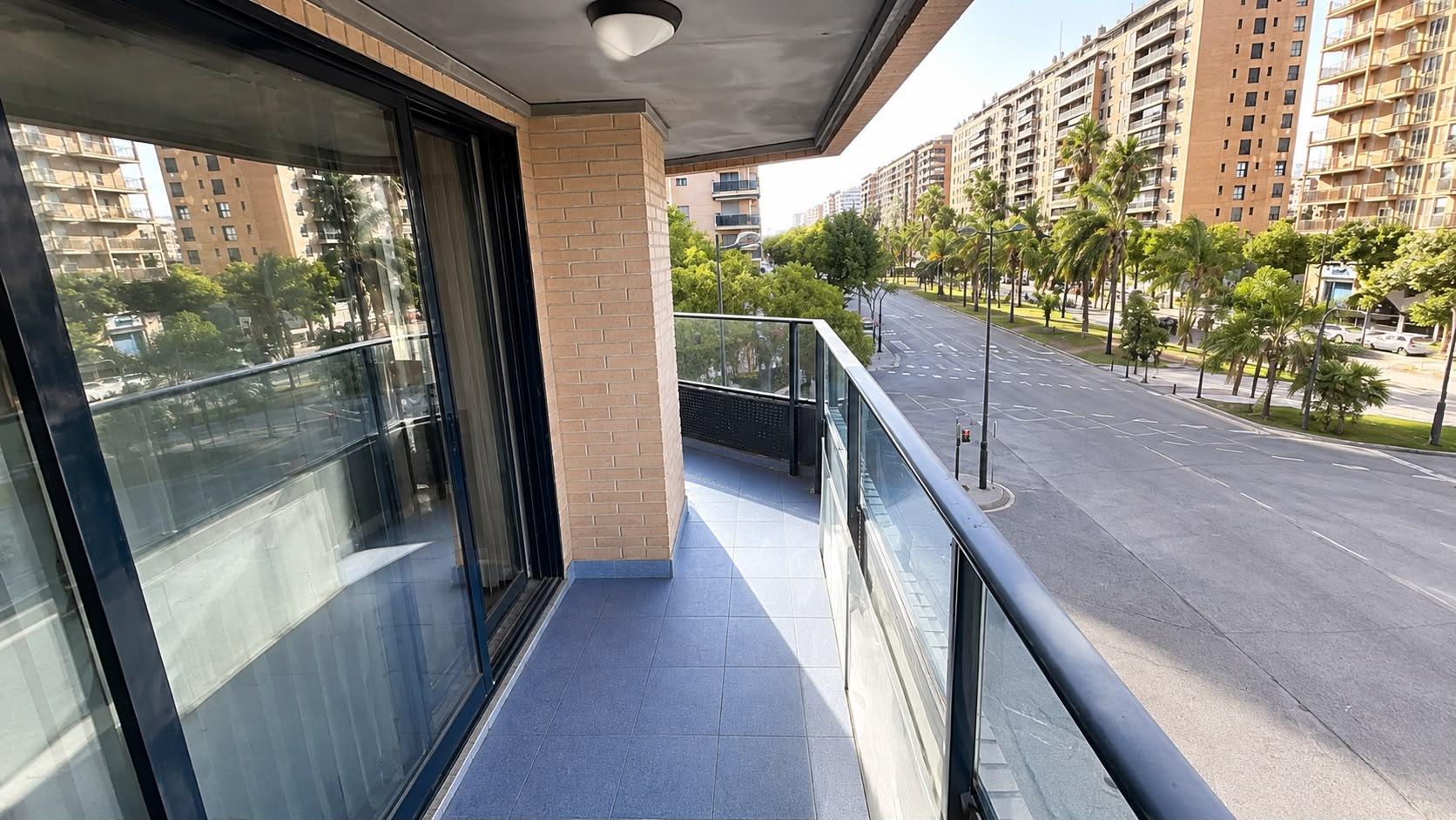 Imagen 25 Piso en venta en Valencia / Próxima al Centro Comercial Aqua