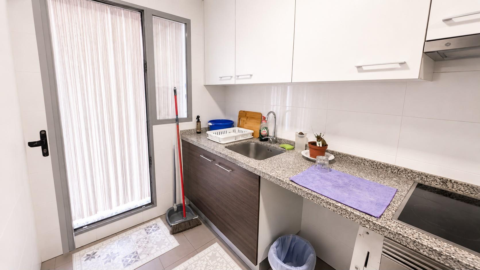 Imagen 31 Piso en venta en Valencia / Próxima al Roig Arena