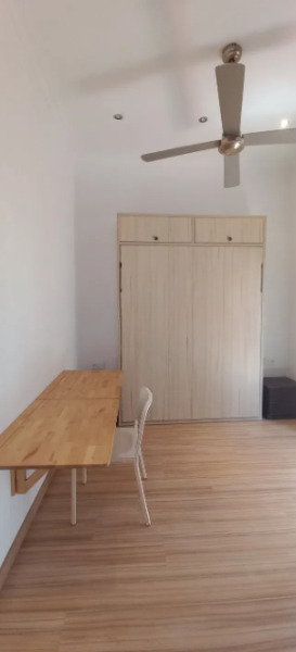 Imagen 5 Piso en venta en Valencia / Junto a  la parada de metro Grau-la Marina