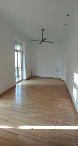 Imagen 9 Piso en venta en Valencia / Junto a  la parada de metro Grau-la Marina