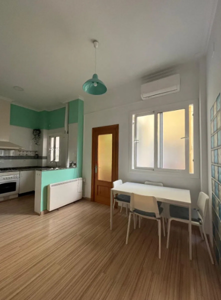 Imagen 16 Piso en venta en Valencia / Junto a  la parada de metro Grau-la Marina