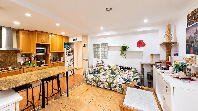 Imagen 1 Inmueble 305684 - Piso en venta en Valencia / Próxima al Centro Comercial Arena