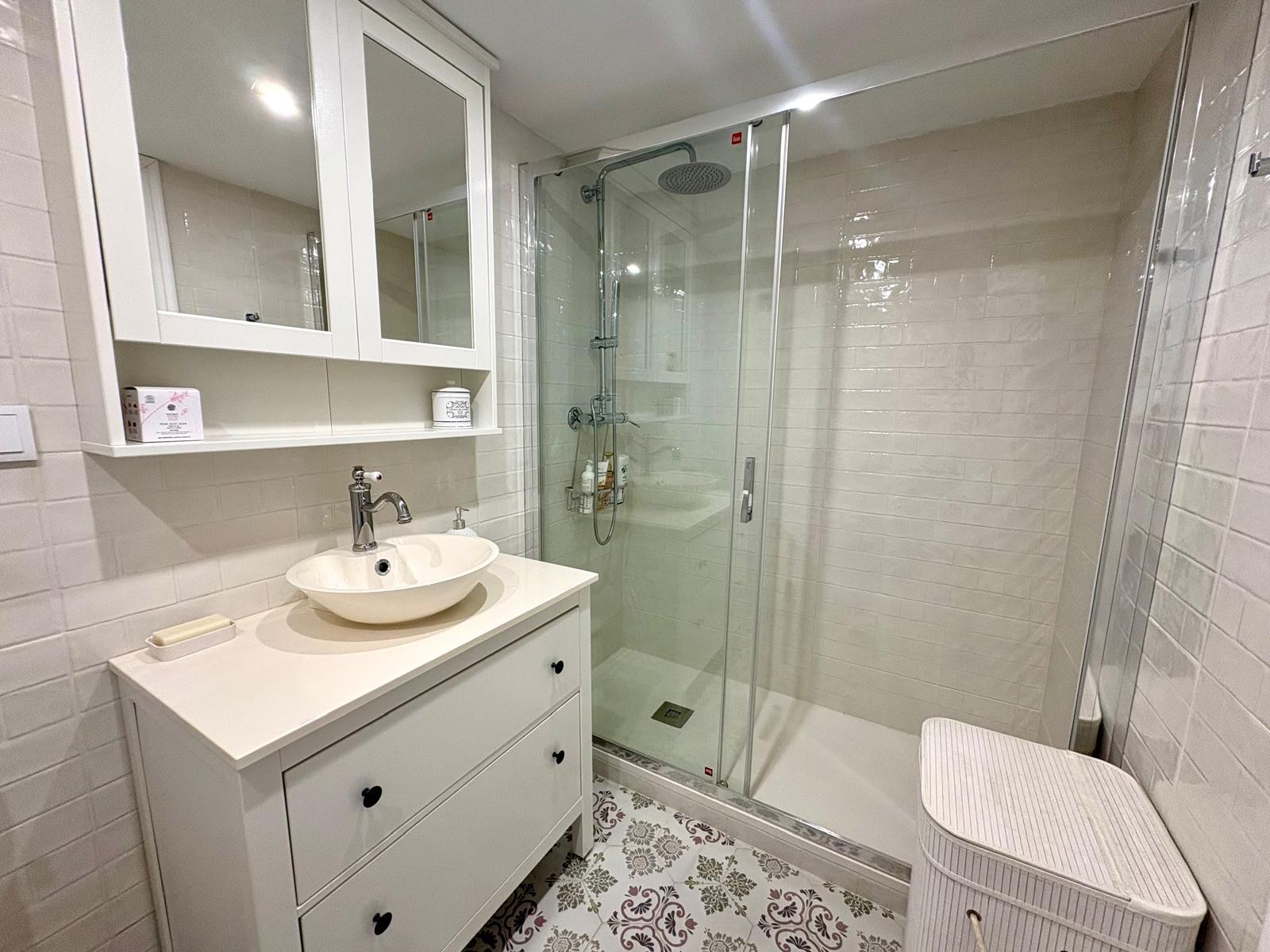 Imagen 3 Piso en venta en Valencia / Próxima a Avda. Reino de Valencia