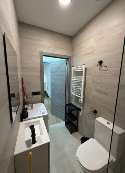 Imagen 4 Apartamento en venta en Valencia / Ubicación clave en el eje universitario norte