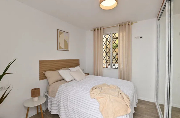 Imagen 3 Piso en venta en Valencia / Cercana a playa Malvarrosa y la Univ. Politécnica
