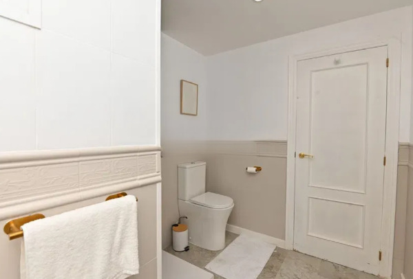 Imagen 22 Piso en venta en Valencia / Cercana a playa Malvarrosa y la Univ. Politécnica