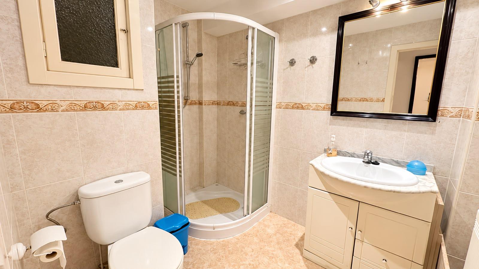 Imagen 5 Piso en venta en Valencia / Próxima al Parque Marchalenes