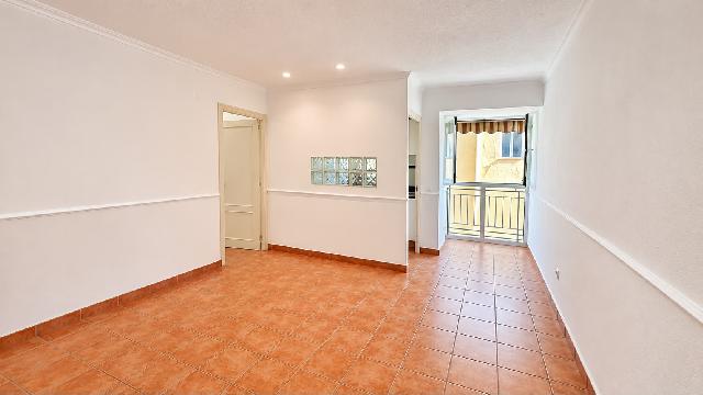 Imagen 1 Inmueble 306814 - Piso en venta en Valencia / Próxima a la Plaza Salvador Allende 