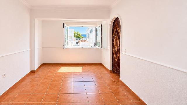 Imagen 2 Inmueble 306814 - Piso en venta en Valencia / Próxima a la Plaza Salvador Allende 
