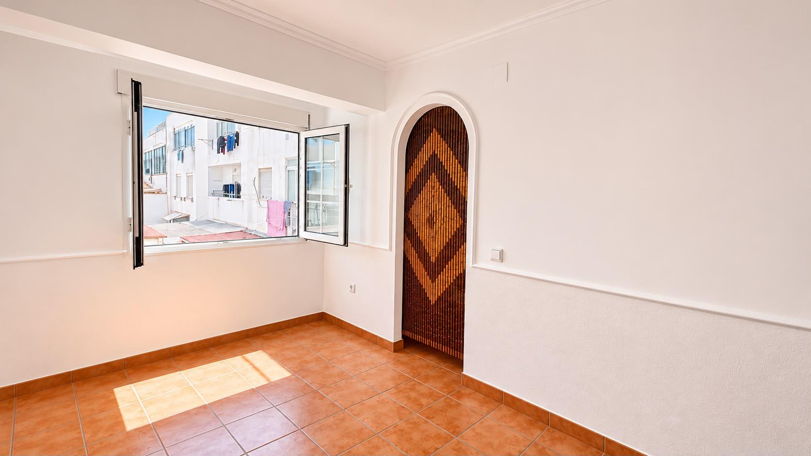 Imagen 7 Piso en venta en Valencia / Próxima a la Plaza Salvador Allende 