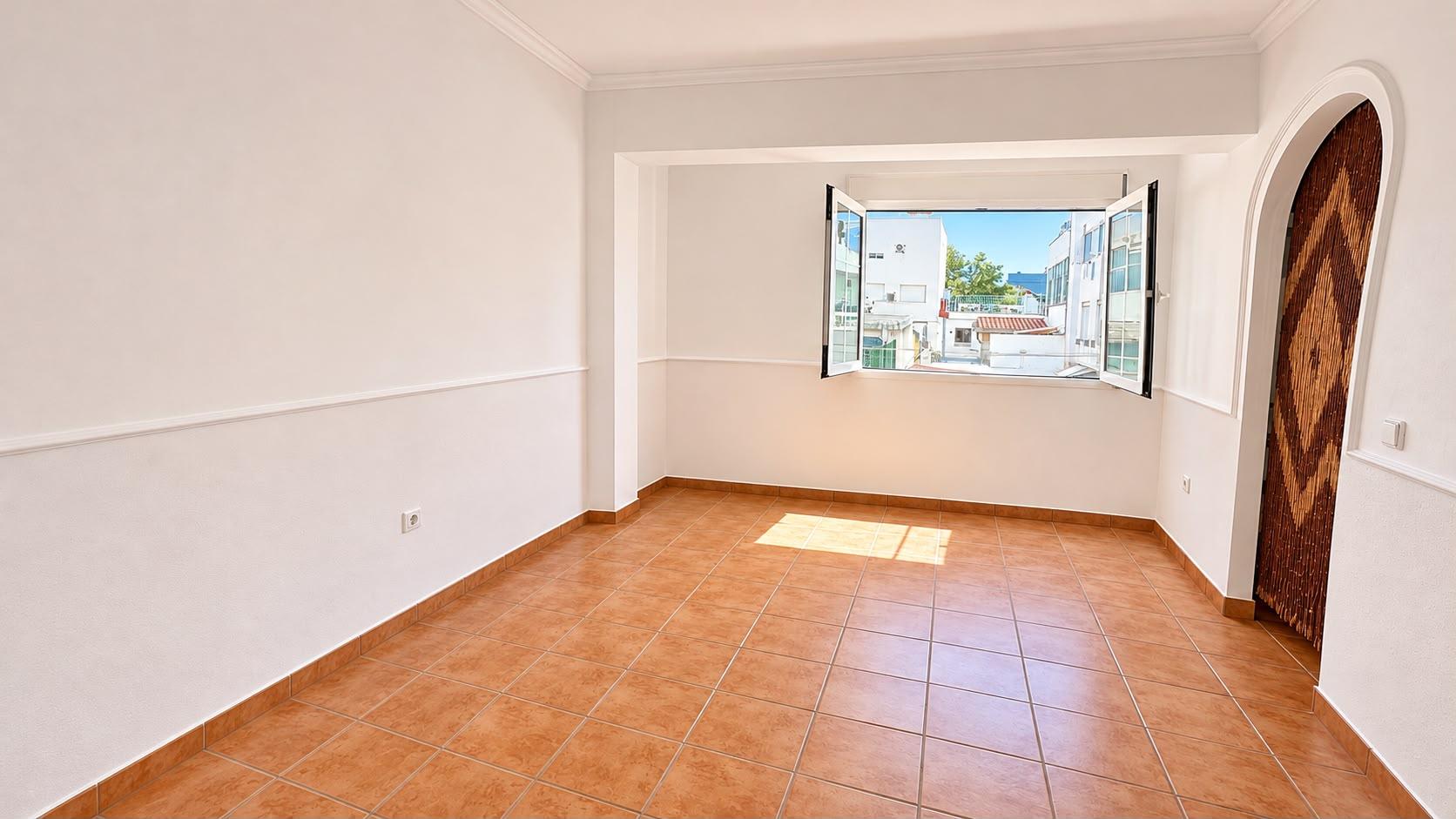 Imagen 6 Piso en venta en Valencia / Próxima a la Plaza Salvador Allende 