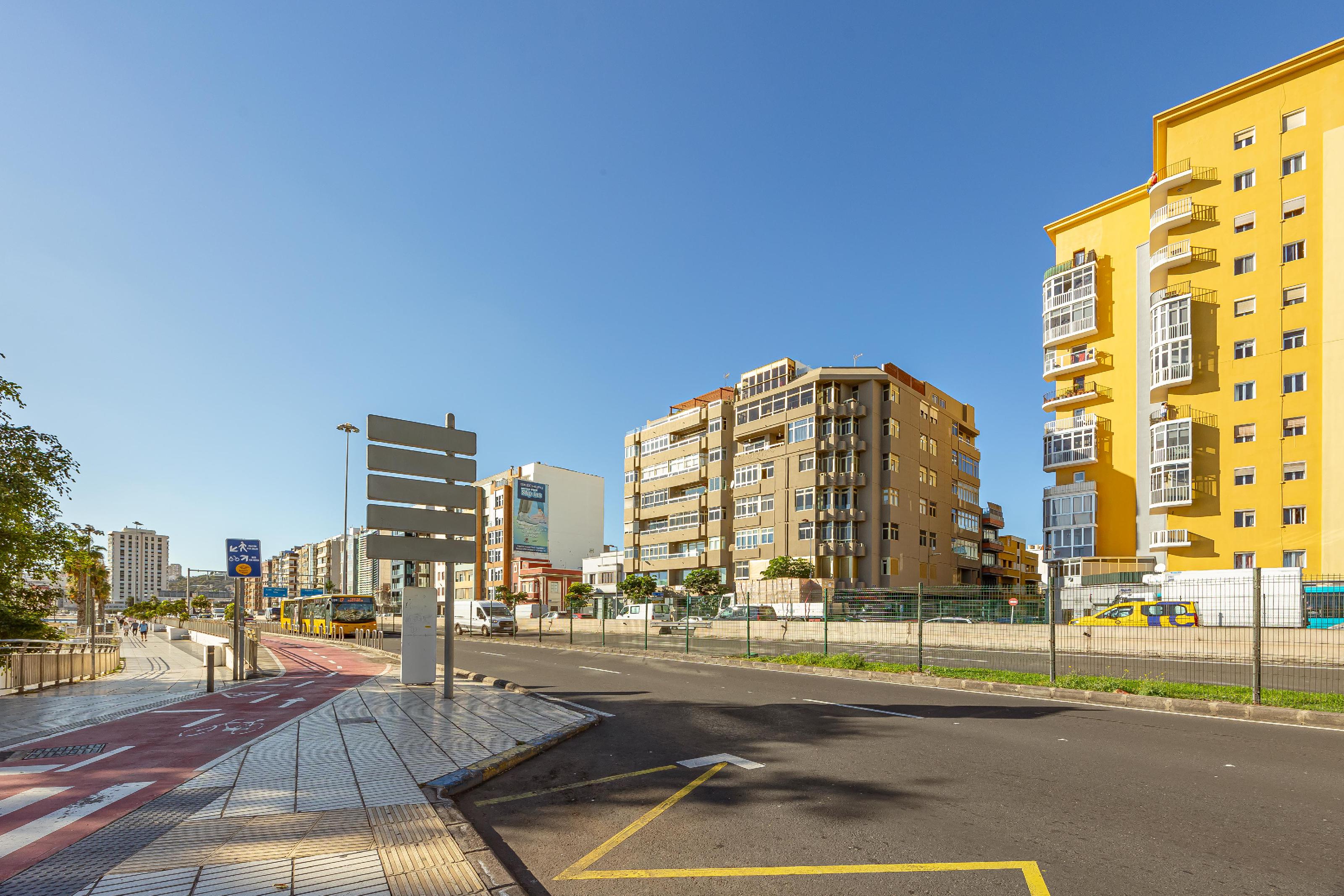 Imagen 33 Piso en venta en Palmas De Gran Canaria Las / Playa de Las Alcaravaneras